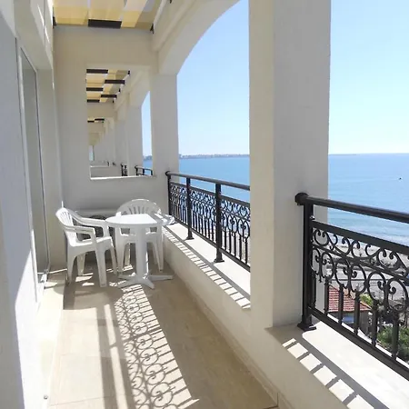 Penelopa Palace & 4*
