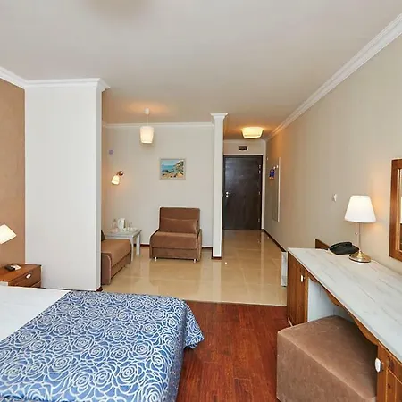 Penelopa Palace & شقة فندقية 4*