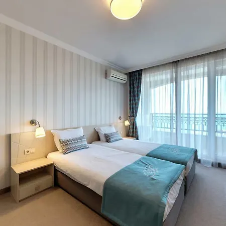 Penelopa Palace & 4*