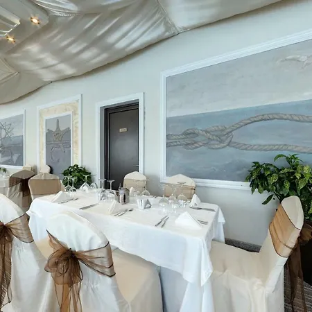 Penelopa Palace & Appart hôtel 4*