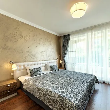 شقة فندقية Penelopa Palace & 4*