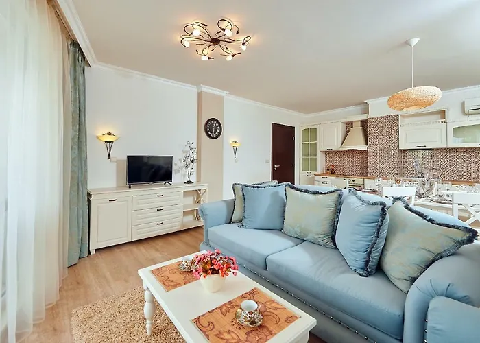 מלון דירות Penelopa Palace & פומורי