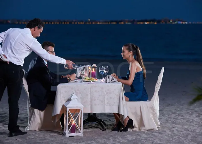 Penelopa Palace & מלון דירות 4*