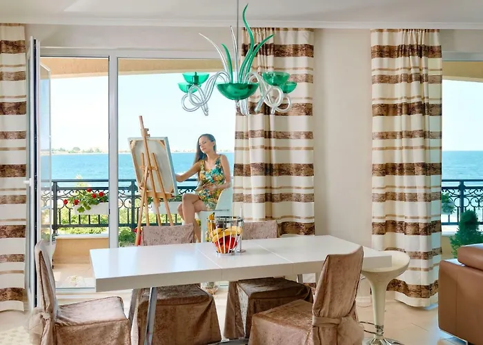 Penelopa Palace & 4* פומורי