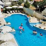 Apart-hotel Penelope Palace & 4*