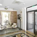 Penelope Palace & Appart hôtel 4*