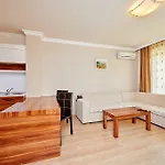 Penelope Palace & Apart-hotel Pomorie