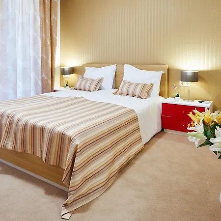 Penelope Palace & Aparthotel