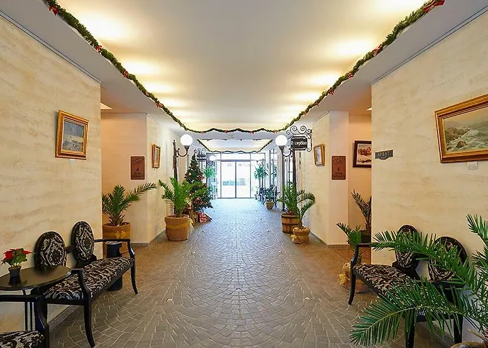 Penelopa Palace & 아파트호텔 포마리