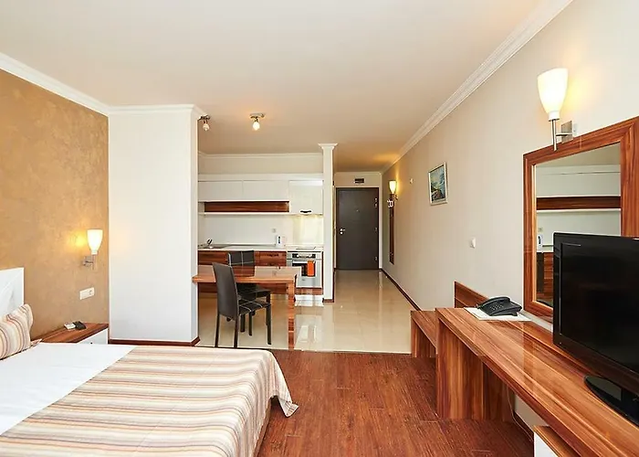 아파트호텔 Penelopa Palace & 포마리